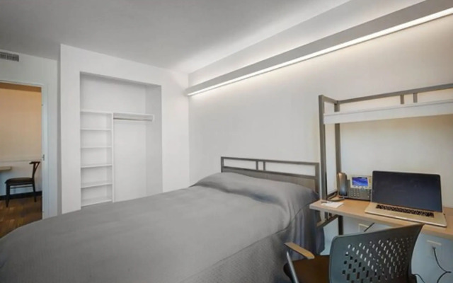 Residence & Conference Centre - Toronto Downtown - George Brown College - Campus Accommodation