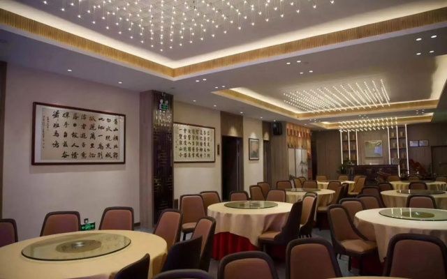 Shanhai Apartment