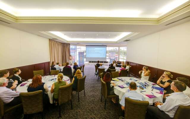 Best Western Plus Hovell Tree Inn