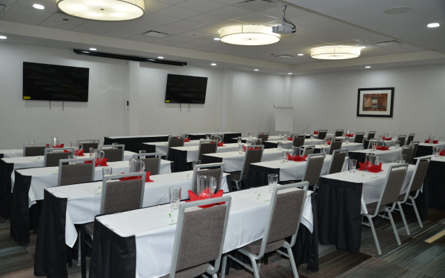 Holiday Inn Beaumont East - Medical Ctr Area by IHG