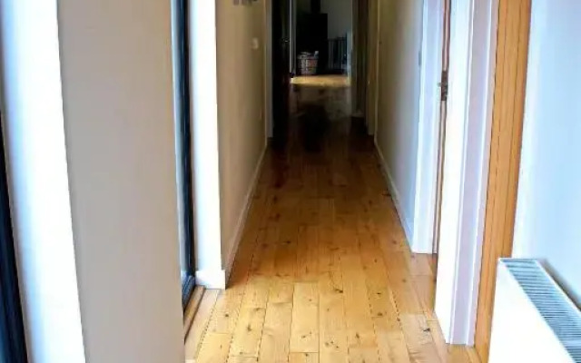 Hillside Lodge, Tor Farm