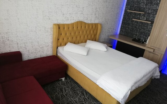 Pin Suites