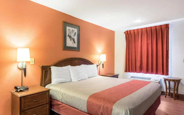Motel 6 Pooler, GA - Savannah Airport