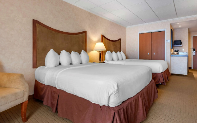 Best Western Plus Oswego Hotel and Conference Center