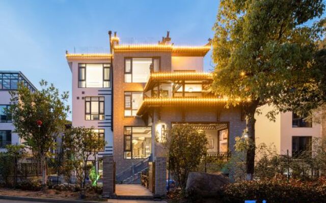 Wuyuan Mishu·Shiguang Homestay (County Center Xiangao Ancient City)