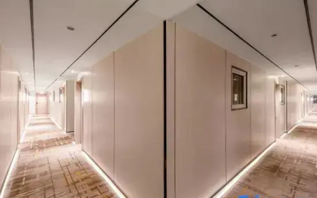 Rujia Huayi Hotel