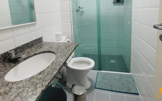 Apartamento 3 Quartos no Guarujá. Um refúgio de tranquilidade a poucos passos da praia GJA1