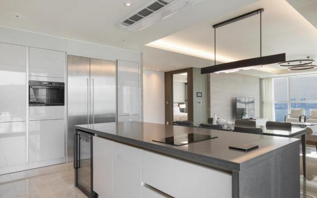 LCT Residence Y Collection