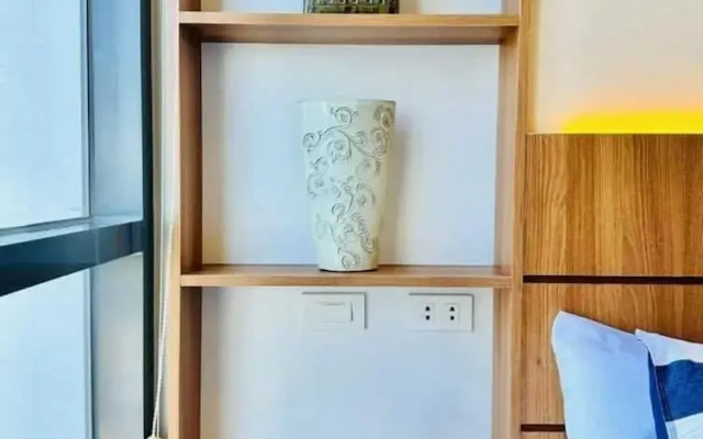 1br condo at mactan near the baech
