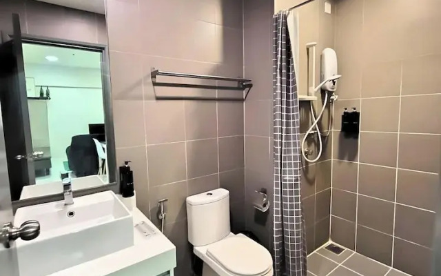 Summer suites klcc By Regal Homes