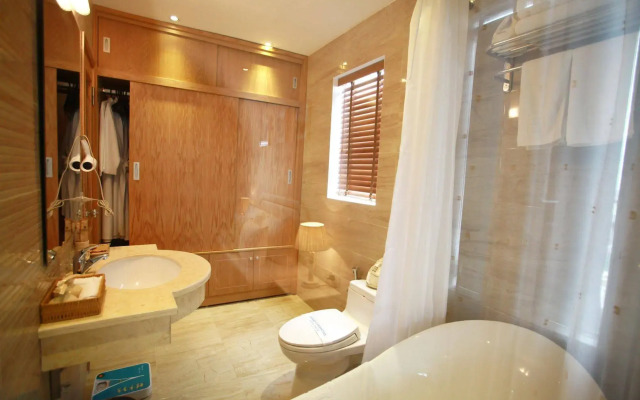 Mercury Central Hotel Hanoi