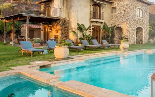 Rancho California - Casa del Arbol