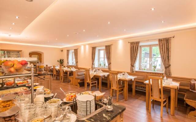 Hotel Alpspitz B&B
