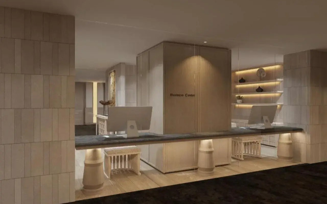 Hotel Tentrem Jakarta