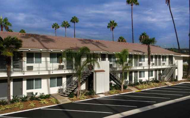 Hotel Iris - San Diego