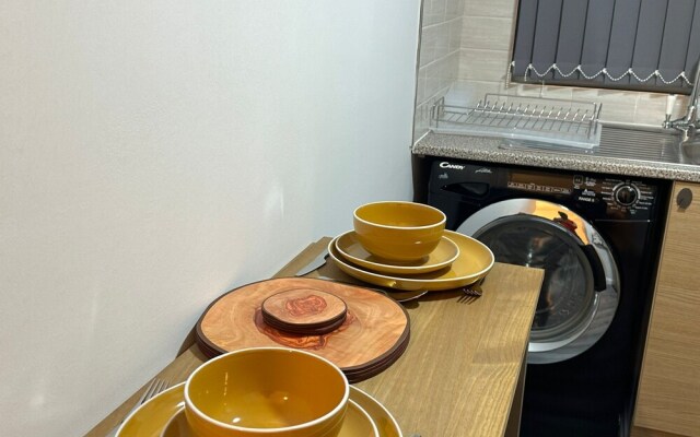 Delightful Delta-studio Apt,walk-2leeds City,wifi