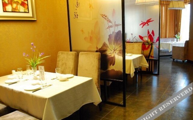 Yueju Hotel (Wuhan Xudong Friendship Avenue, Pin MAO Shop)