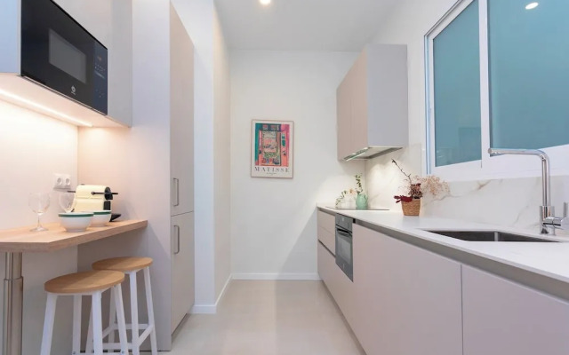 Exclusive Apartment 5BD in Seville. Carlos V
