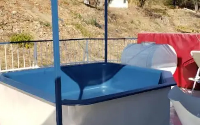 Houseboat With Aircon and Splash Pool - 2128