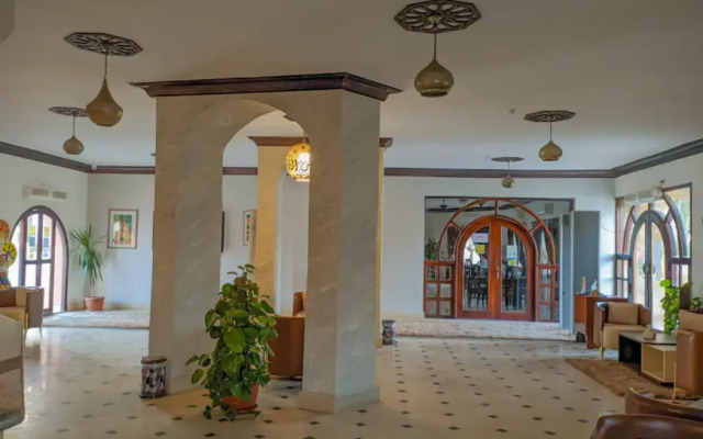 Dolphin Continental Hotel
