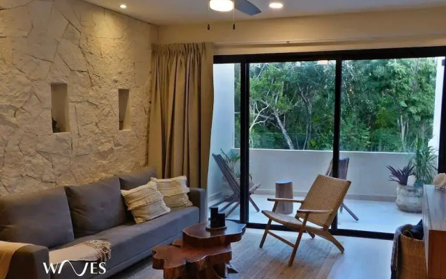 2 BR Amazing Pool Top Amenities Wifi 2FL Gym