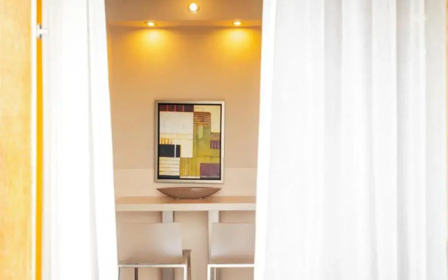 Réva Residences & Pool