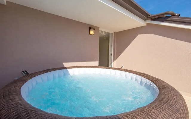 Awesome Apartment in Pobri With 4 Bedrooms, Wifi and Jacuzzi