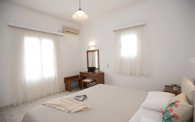 Charissi Hotel