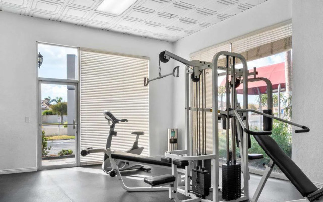 Best Western Golden Sails Hotel