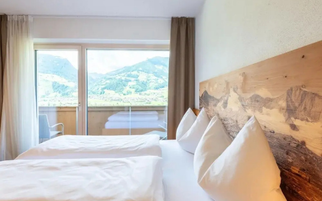Beautiful Flat in Hart With Fitness Room