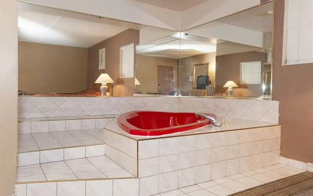 Admiral Inn Niagara Falls