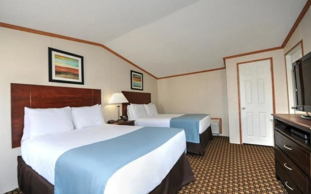 InstaLodge Hotel and Suites Cotulla