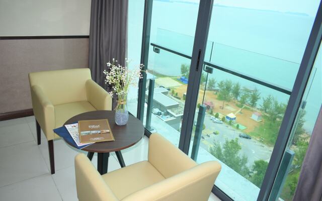 D'Wharf Hotel & Serviced Residence