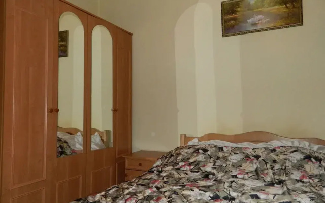 Отель «Краски скалы»