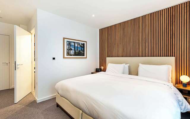 Beautiful Two Bed Property Near Whitechapel, London