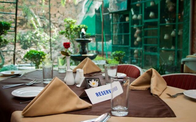 Hotel Mehran