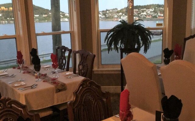 Inn By The Bay