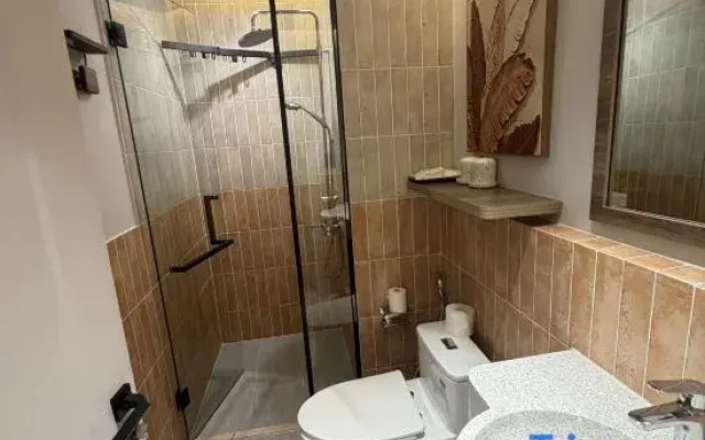Tunalu Hotel & Apartment