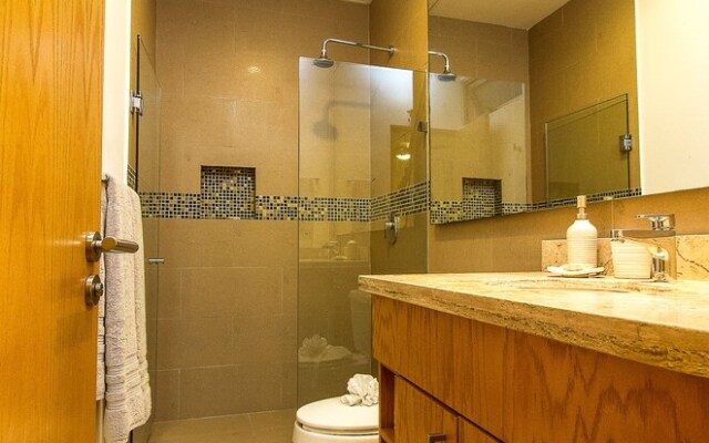 Studio One 102 by iMexico