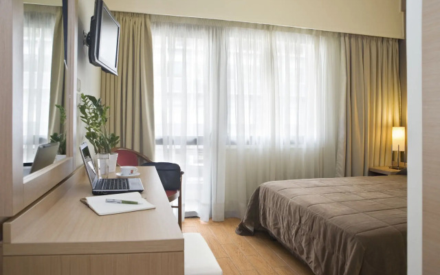 Parnon Hotel