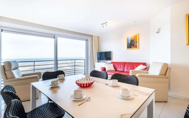 Les Petrels 302 on the Beach in Koksijde