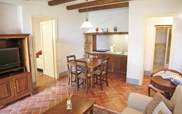Borgo Di Colleoli Resort