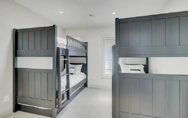 Sandwedge 7 by Wild Dunes, Luxury Home With Resort Amenity Access