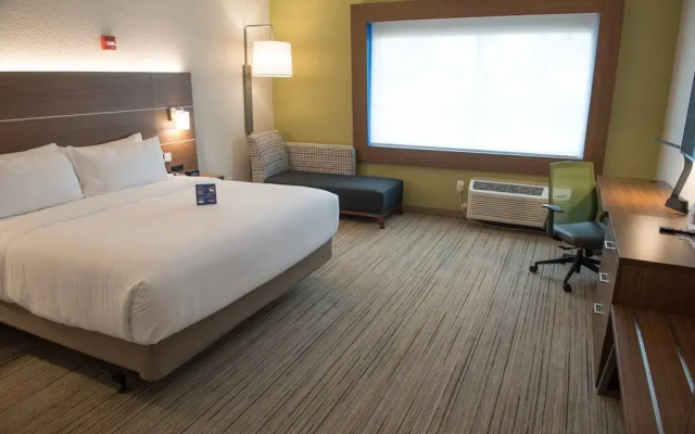 Holiday Inn Express & Suites Mishawaka - South Bend