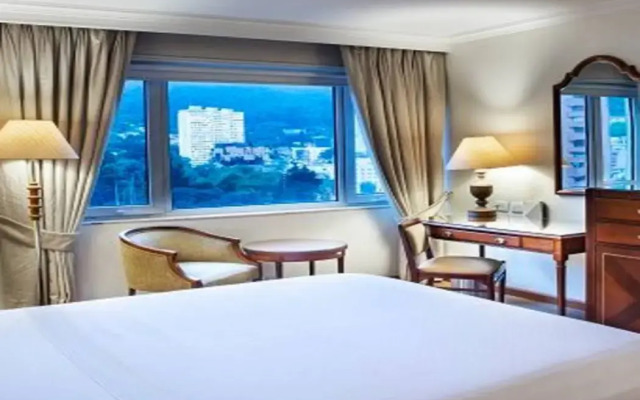 Hotel Torre Monserrate
