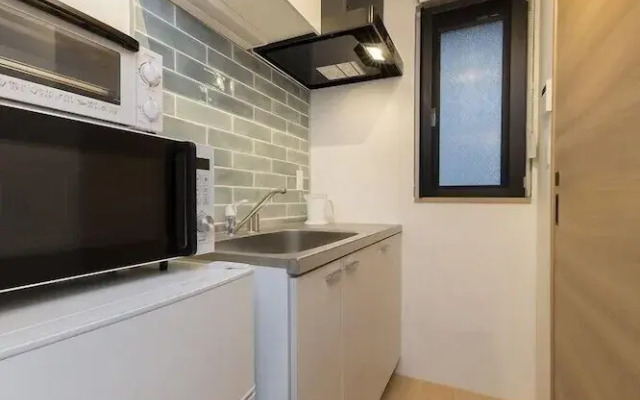 B4  Maison Philippe Shitaya 402