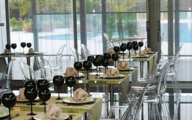 Malibu Foz Hotel - La Maison Younan