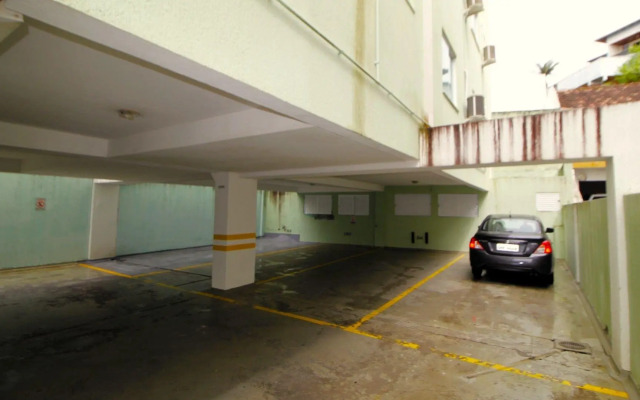 1006 - Apartamento com vista para o mar