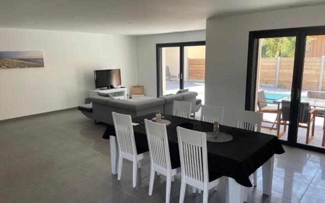 Villa Lacanau avec piscine chauffée