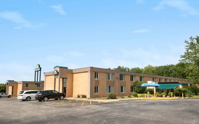 Days Inn by Wyndham Willoughby/Cleveland